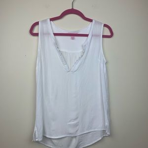 Lilly Pulitzer top women’s size: Small